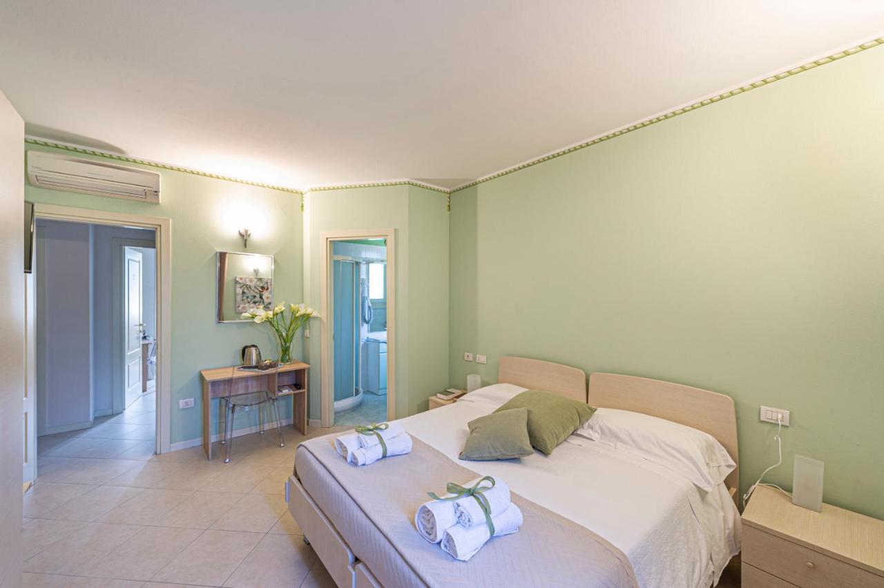 B&B Casa Paola Moniga del Garda Eksteriør bilde